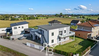 Expose großzügige 3-Zimmer-Wohnung mit Dachterrasse und Garten!