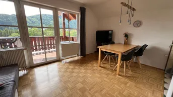 Expose 2-Zimmer-Wohnung mit Balkon in Hof (Tiefgraben)