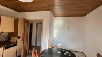 Expose 70m^2 Wohnung im 10ten, perfekt als WG