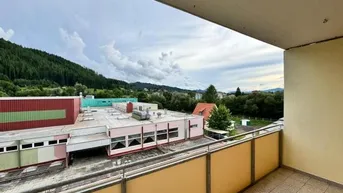 Expose 3 Zimmer Genossenschaftswohnung mit Loggia und Fernblick 