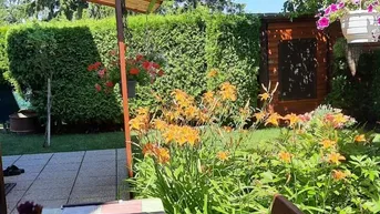 Expose Einfamilienhaus mit gepflegtem Garten und Garage