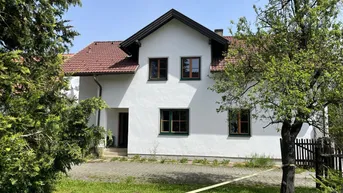 Expose Bauernhaus mit großem Garten und Werkstatt 