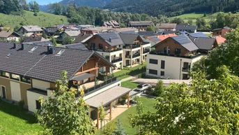 Expose 2 Zimmerwohnung - großer Balkon - neuwertig 