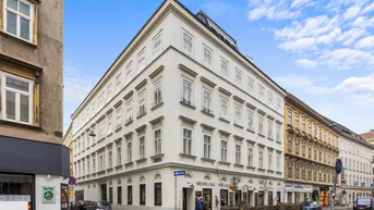 Expose Erstbezug nach Sanierung: Stilaltbauwohnung am Naschmarkt