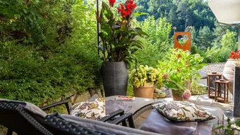 Expose Luxusanwesen mit Hallenbad und Naturbadeteich