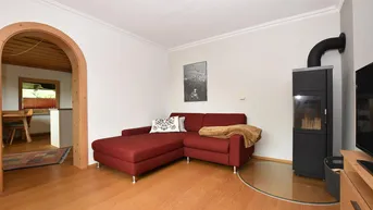 Expose FREIZEITWOHNSITZ - 60m² mit Herz, Kamin und Sonnenbalkon
