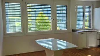 Expose Moderne 2-Zimmer-Wohnung mit Balkon an der Donaupromenade in Linz