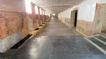 Expose Großzügiges Geschäftslokal Büro Praxis Werkstatt Lager in 1100 Wien 350.000,- €, 207.15m²,