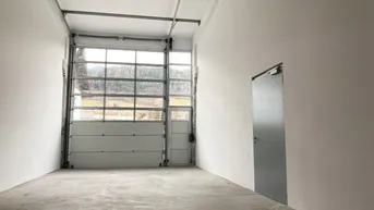 Expose Großzügige Lagerhalle mit Sektionaltor