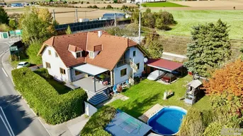 Expose Zweifamilienhaus: 250 m², 9 Zimmer, Garten &amp; Garage – Ihr neues Zuhause!