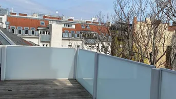 Expose Exclusiver neuer Dachbodenausbau, barrierefrei, Zentral gelegen