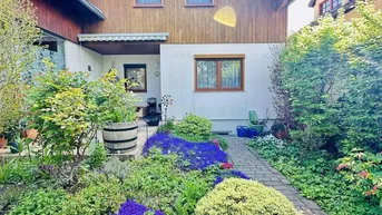 Expose Charmante Reihenhaushälfte in Blumau-Neurißhof: 3 Zimmer, Garten und moderne Ausstattung!