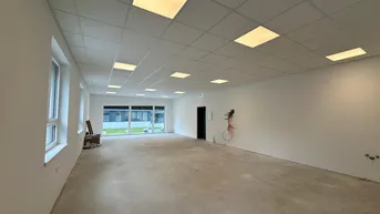 Expose Büro/ Nagelstudio/ Küchenstudio/ Yogastudio/ Massagestudio/ Schauraum mit Büro