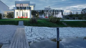 Expose Direkt am Wasser mit eigenem Bootssteg - Preis auf Anfrage