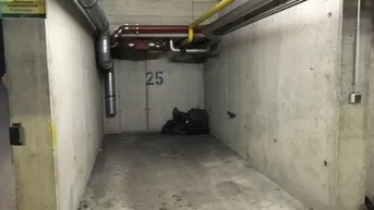 Expose Tiefgaragen Motorrad Parkplatz