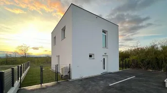 Expose Bezugsfertiges Einfamilienhaus Privat zu verkaufen – Perfekte Lage und moderner Komfort