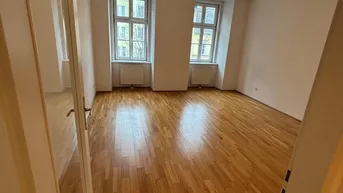 Expose Top Lage 1,5-Zimmer Altbauwohnung mit Aufzug