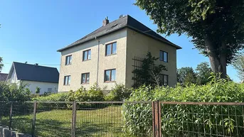 Expose BESONDERS GROSSES GRUNDSTÜCK MIT MEHRFAMILIENHAUS ZU VERKAUFEN - VON PRIVAT