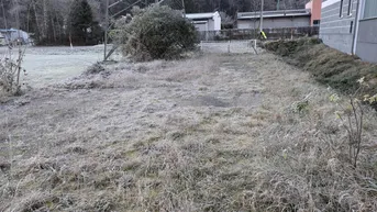 Expose Befestigter Parkplatz / Abstellfläche in 4820