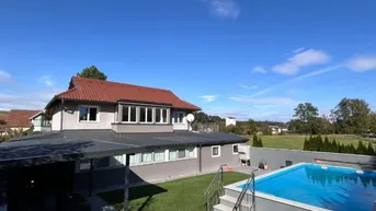 Expose Ein-/Mehrfamilienhaus mit Pool zu vermieten
