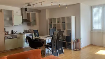 Expose Moderne 2-Zimmer Wohnung mit Aufzug und Einbauküche