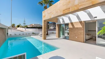 Expose Key Ready Schöne Villa mit Pool möbeliert