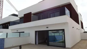 Expose Strandvilla direkt am Strand mit Pool