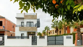 Expose Laguna Rosa Villas Torrevieja