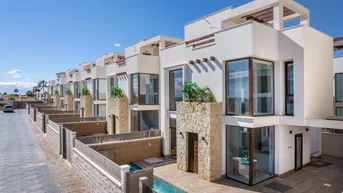 Expose Luxuriöse und moderne Villa (Key Ready) Vollständig möbliert