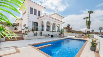 Expose Sehr schöne Villa mit Pool möbeliert