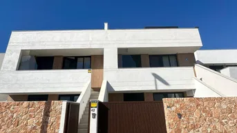 Expose Modernes Penthouse mit Pool auf Solarium mit herrlicher Aussicht