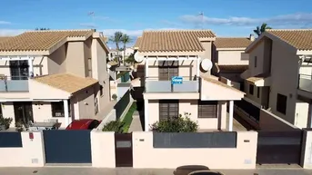 Expose VILLA MIT MEER- UND BERGBLICK