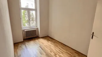 Expose Große helle Wohnung in guter Lage