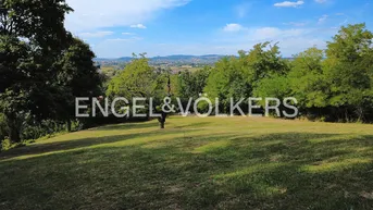 Expose Attraktives Baugrundstück in Bisamberg – bewilligtes Projekt und Panoramablick inklusive!