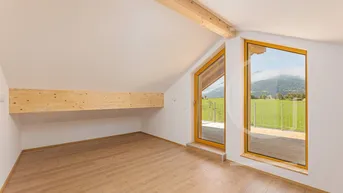 Expose Exklusive Dachgeschoss-Maisonette in Alleinlage am Ortsrand von Saalfelden!