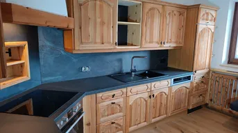 Expose Freundliche 4-Zimmer-Wohnung mit zwei Balkonen und EBK in zentraler Lage