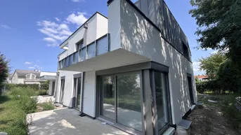Expose Traumhafte Doppelhaushälfte in Guntramsdorf: Erstbezug mit 5 Zimmern, Garten, Wohnkeller und Stellplätzen!