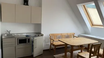 Expose Möblierte Dachgeschosswohnung! Perfekt für Singles oder Pärchen!