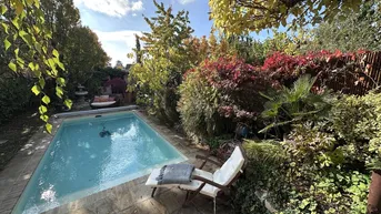 Expose Eckreihenhaus mit uneinsichtigem Garten, Pool und zwei Stellplätzen!