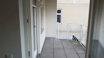 Expose 2-Zimmer-Wohnung (51 m²) mit Balkon und Blick ins Grüne in U4-Nähe für Singles/Paare