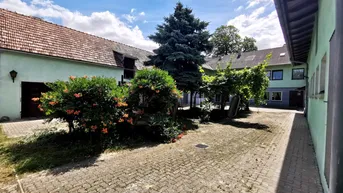 Expose Naturnahes Wohnen: Hof mit mehreren Wohneinheiten und vielfältigen Nutzungsmöglichkeiten (Halle, Lokal, Nebengebäude)