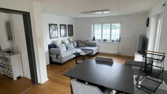 Expose 2-Zimmer-Wohnung mit Balkon, eigenem Zugang 2 Parkplätzen