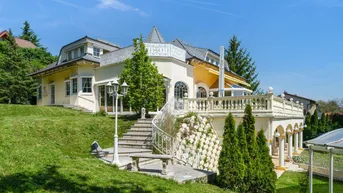 Expose Stil, Eleganz &amp; Exklusivität vereint! Einzigartige Villa in Bestlage