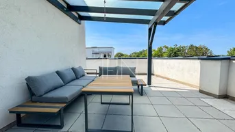 Expose Moderne, sonnige 3-Zimmer-Wohnung mit 50m² Dachterrasse