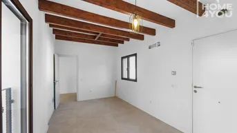 Expose Hochwertiges Neubau-Stadthaus in Felanitx, zentral, 98 m², 3 SZ, 2 Bäder, Terrasse, Whirlpool, Klima