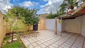 Expose Gepflegtes Stadthaus mit gestaltbarem OG, 229 qm, 5 SZ, Garten, Dachterrasse, Zisterne, Bezugsfertig