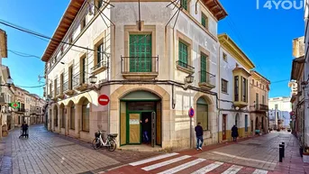 Expose Historisches Stadthaus im Zentrum: 3 Etagen, 640m², Gewerbe &amp; Wohnungen, Ideal als Boutiquehotel