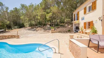 Expose Traumhafte Finca mit Meerblick mit Vermietlizenz, 176 m², 5 SZ, 2 Bäder, Pool, 13.356 m² Grundstück