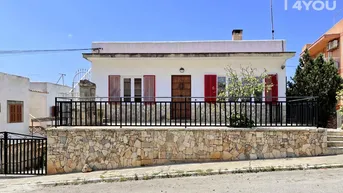 Expose Modernes Stadthaus mit 4 Wohneinheiten in Portocolom, Dachterrasse, Garten, Kamin, Klima, Zysterne