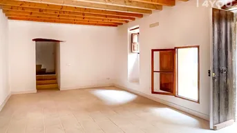 Expose Historisches Stadthaus in Campanet – frisch renoviert mit Garage &amp; Terrasse, 2SZ, 2 Bäder, 131m²